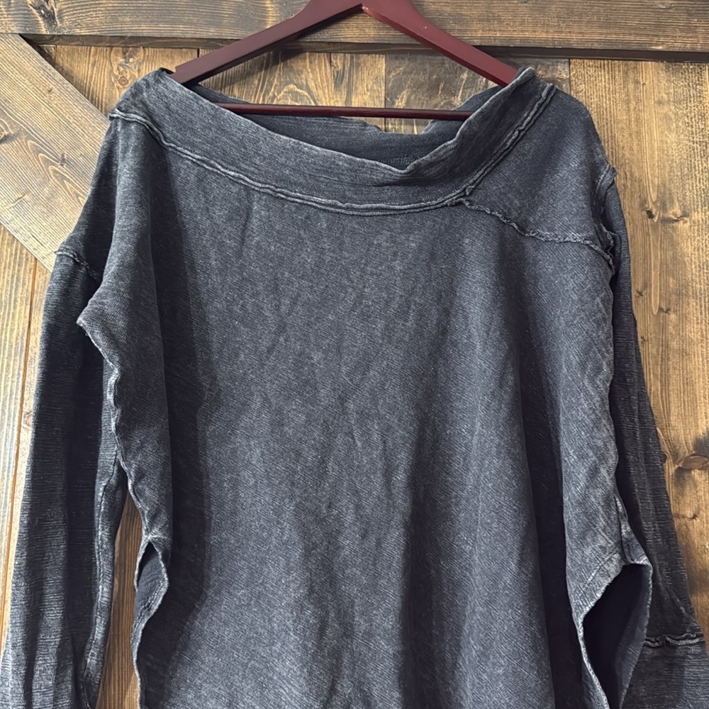 FREE PEOPLE To The Right Off Shoulder Top - Picture 5 of 11